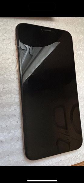 Iphone XS, spartura pe folie nu pe ecran